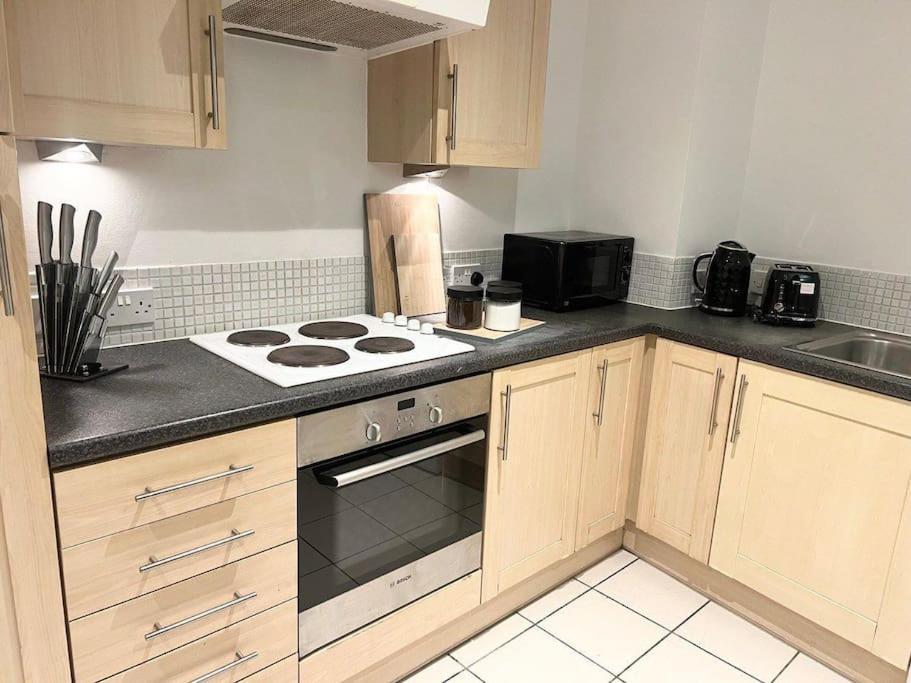 2 Bedroom City Center Apartment Manchester Exterior photo